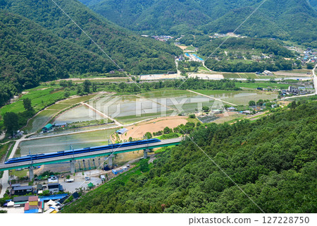 [Korea/Wonju] Mountain villages and KTX trains seen from Sogeumsan Grand Valley 127228750