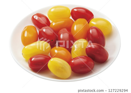 Mixed plum tomato_03 (with cutout path) Mixed plum tomato_03 (with cutout path) 127229294