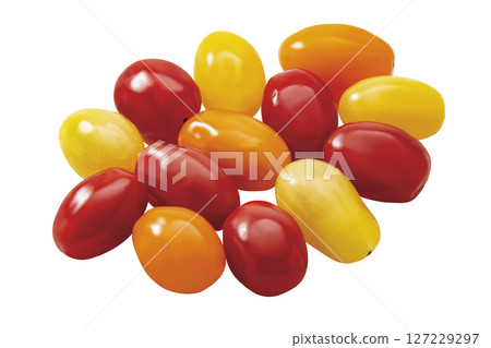 Mixed plum tomato_06 (with cutout path) 127229297