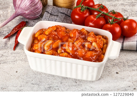 Baked kidney with tomato sauce Baked kidney with tomato sauce 127229840