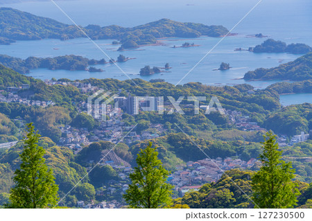 (Nagasaki Prefecture) Sasebo Bay and Kujukushima Islands as seen from the Yumiharidake Observatory (Nagasaki Prefecture) Sasebo Bay and Kujukushima Islands as seen from the Yumiharidake Observatory 127230500