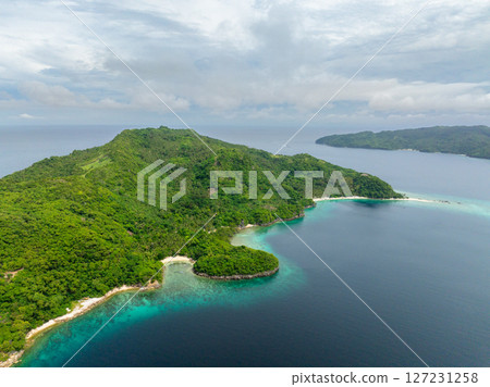 Coastline with beaches and blue sea in Alad Island. Romblon, Philippines. 127231258