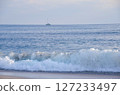 遊艇和海浪 127233497