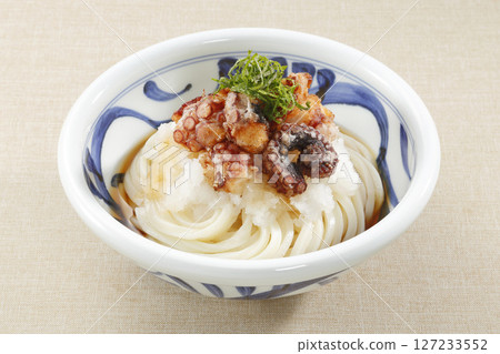 章魚天婦羅與冷烏龍麵佐蘿蔔絲 章魚天婦羅與冷烏龍麵佐蘿蔔絲 127233552