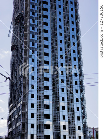 modern architecture under construction. modern architecture under construction. 127236156