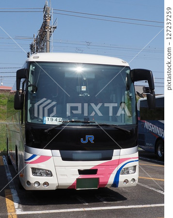 西日本 JR 巴士 Selega 127237259