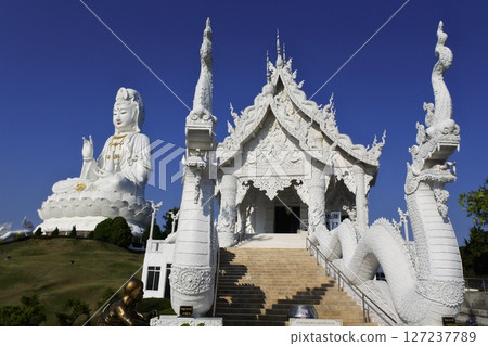懷普拉坎寺 (Wat Huaiprakan), 清萊, 泰國 懷普拉坎寺 (Wat Huaiprakan), 清萊, 泰國 127237789