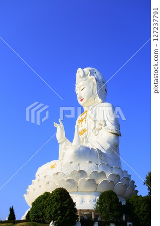 懷普拉坎寺 (Wat Huaiprakan), 清萊, 泰國 懷普拉坎寺 (Wat Huaiprakan), 清萊, 泰國 127237791