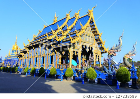 Wat Rong Suea Ten in Chiang Rai 127238589