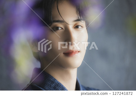 Young man in yukata 127241872