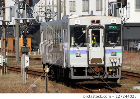 Hakodate Main Line Kiha 150 series (Hakodate⇔Oshamanbe) 127244023