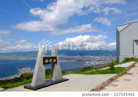 Hakodateyama Observatory, blue sky and panoramic port town Hakodateyama Observatory, blue sky and panoramic port town 127245482