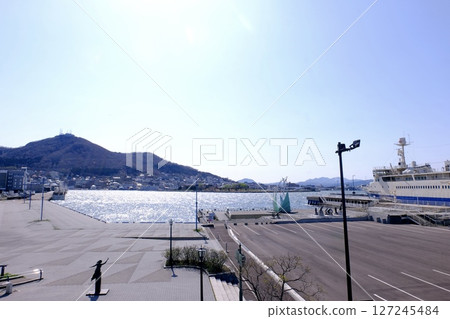 Mount Hakodate and the Mashu Maru Mount Hakodate and the Mashu Maru 127245484