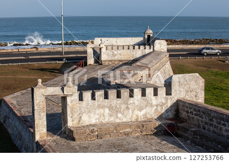 Barrier constructed as part of Cartagena walls known as El Espigon. El espigon de la Tenaza. Tenaza de Santa Catalina. Barrier constructed as part of Cartagena walls known as El Espigon. El espigon de la Tenaza. Tenaza de Santa Catalina. 127253766