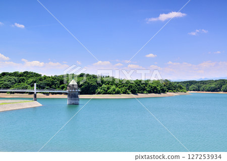 埼玉縣狹山湖人工湖取水塔 127253934