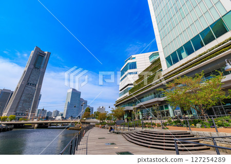 神奈川縣橫濱市街景橫濱市政府 神奈川縣橫濱市街景橫濱市政府 127254289
