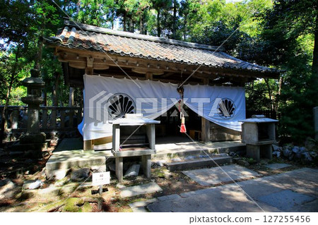 Cosmic energy pours down to protect the capital of Kyoto from evil spirits... Kurama Temple's "Maouden" Cosmic energy pours down to protect the capital of Kyoto from evil spirits... Kurama Temple's "Maouden" 127255456