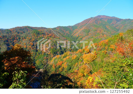 彩色山脈 彩色山脈 127255492