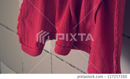 紅色擦洗毛巾 127257380