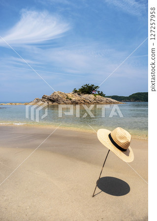 Iwami Blue Beach (near Uradome Beach) Iwami Blue Beach (near Uradome Beach) 127257958