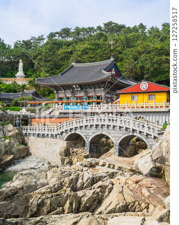 Busan Haedong Yonggungsa Temple 127258517