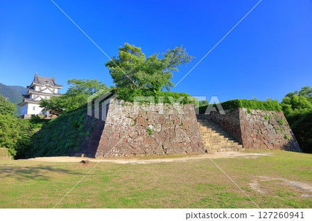 【愛媛郡】晴天的宇和島城塔 127260941