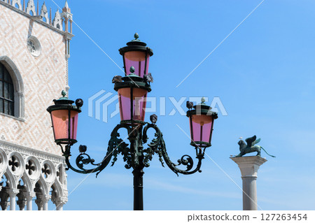 Pink street lantern in Venice, Italy Pink street lantern in Venice, Italy 127263454