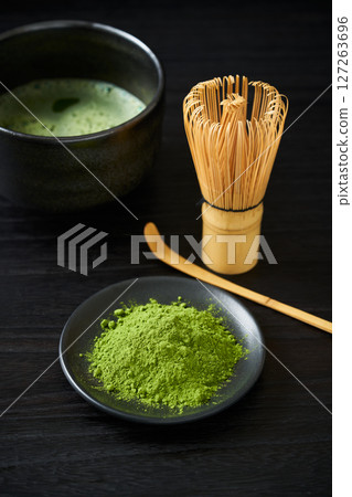 盤子裡的抹茶粉 127263696