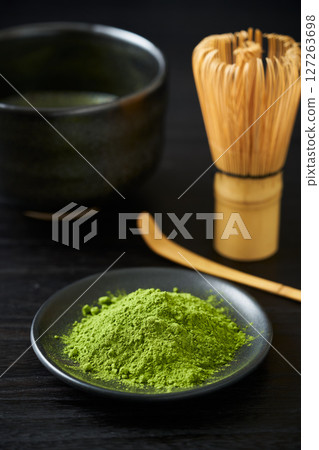 盤子裡的抹茶粉 盤子裡的抹茶粉 127263698