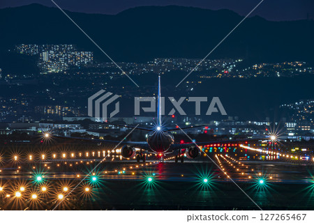 Night plane 127265467