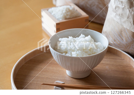 Rice and white rice in bowls on the table Rice and white rice in bowls on the table 127266345