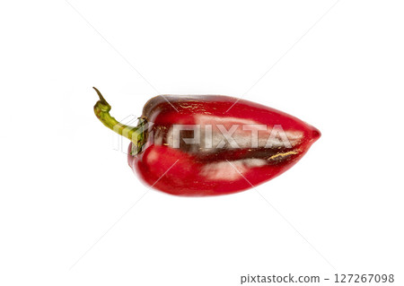 red pepper 127267098