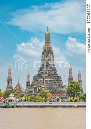 Wat Arun 127268807