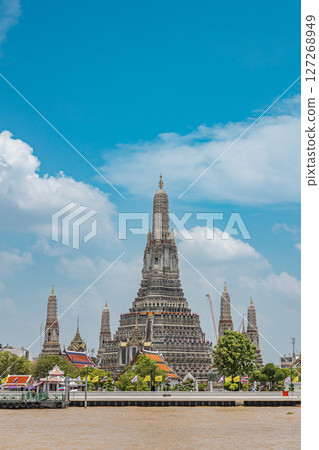 Wat Phra Kaew seen from Wat Arun 127268949