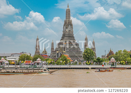 Wat Arun seen from Wat Arun 127269220