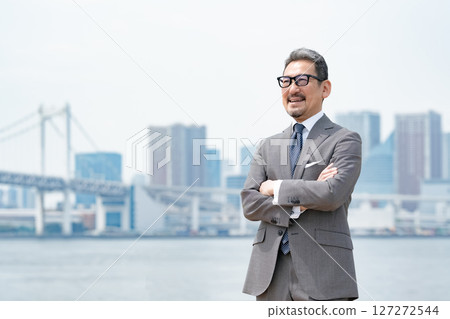 City businessman, building, sky 127272544