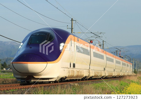 山形新幹線翼E8系列 127273923