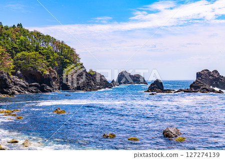 A small fishing port and cape in Rikuzentakata, Iwate Prefecture 127274139