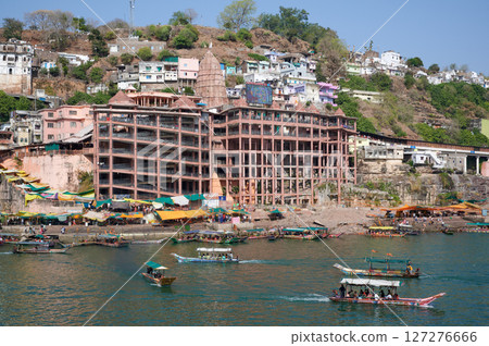 Narmada River and Shri Omkareshwar Temple, Omkareshwar, Madhya Pradesh Narmada River and Shri Omkareshwar Temple, Omkareshwar, Madhya Pradesh 127276666