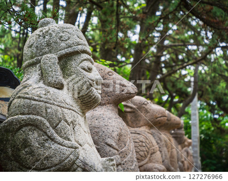 釜山海東龍宮寺入口處的十二生肖石像 127276966