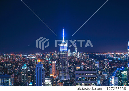 從洛克斐勒中心觀景台看帝國大廈（夜景） 127277338