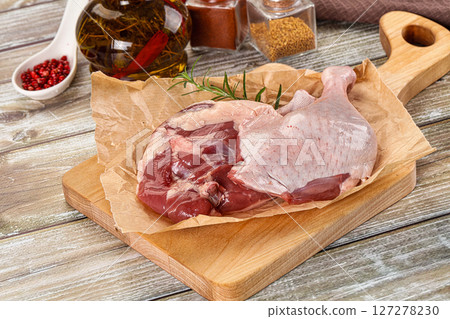 Delicous raw duck leg for cooking 127278230