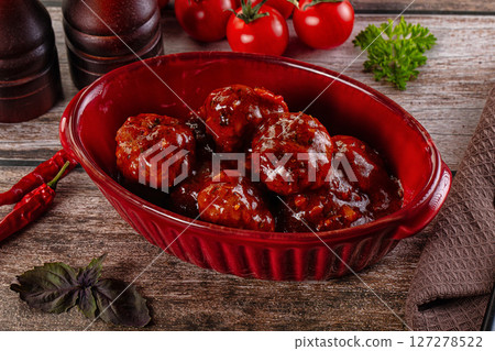 Beef meatballs with tomato sauce Beef meatballs with tomato sauce 127278522