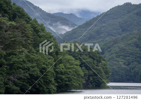 霧草與山湖 霧草與山湖 127281496