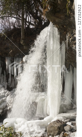 Tokoname Falls Ice Explosion 127282622