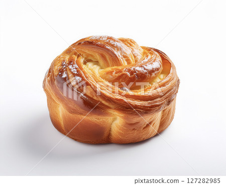 撒上糖粉的酥皮餡餅 127282985