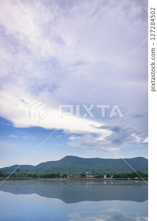 blue sky and cloud in the lake 127284502