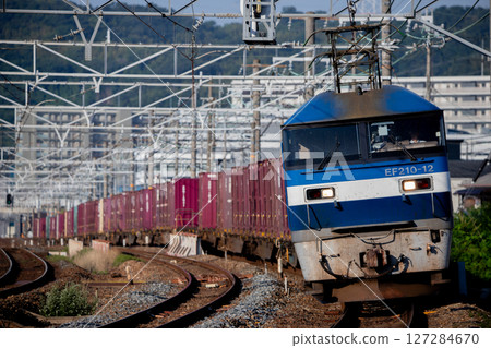 [JR West Tokaido Line] EF210 type + Koki 127284670