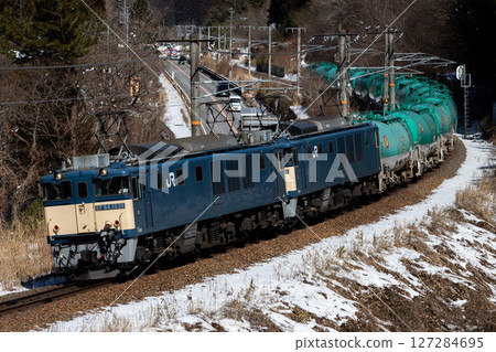 [JR Central Chuo Line] EF64 type + tank car 127284695