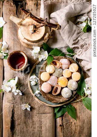 Traditional Tea Ceremony with Sweet Treats Traditional Tea Ceremony with Sweet Treats 127285027